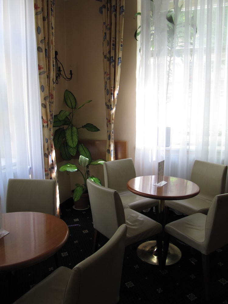 Hotel Machova 23/50