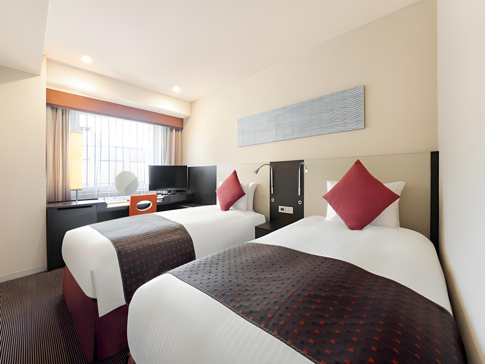 Room, Single, Semi Double Bed، Hotel Jal City Kannai Yokohama 3/3