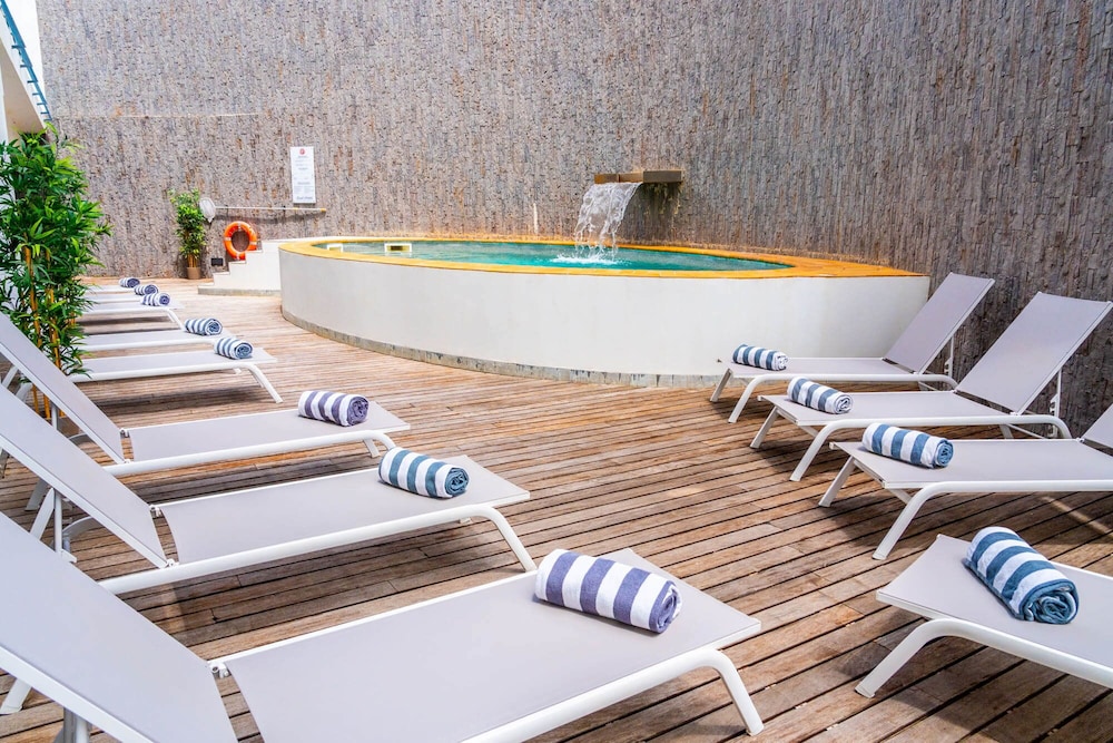 Villa Doris Suites 56/59