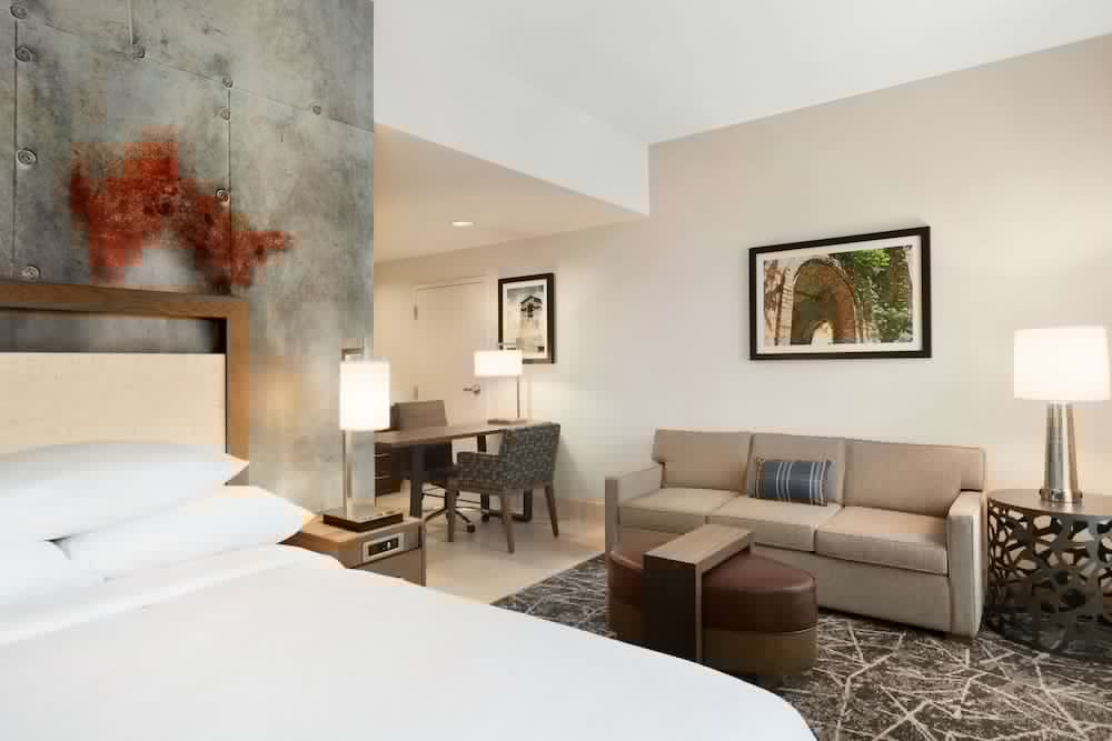 Embassy Suites By Hilton San Antonio Brooks Hotel & Spa 50/67