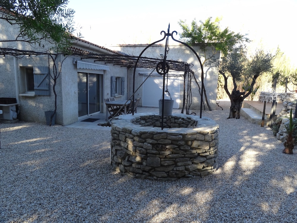 Locations Des Alpilles 46/50