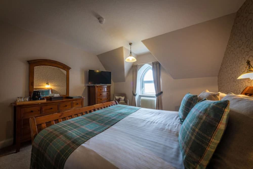 Uig Lodge Hotel 11/59