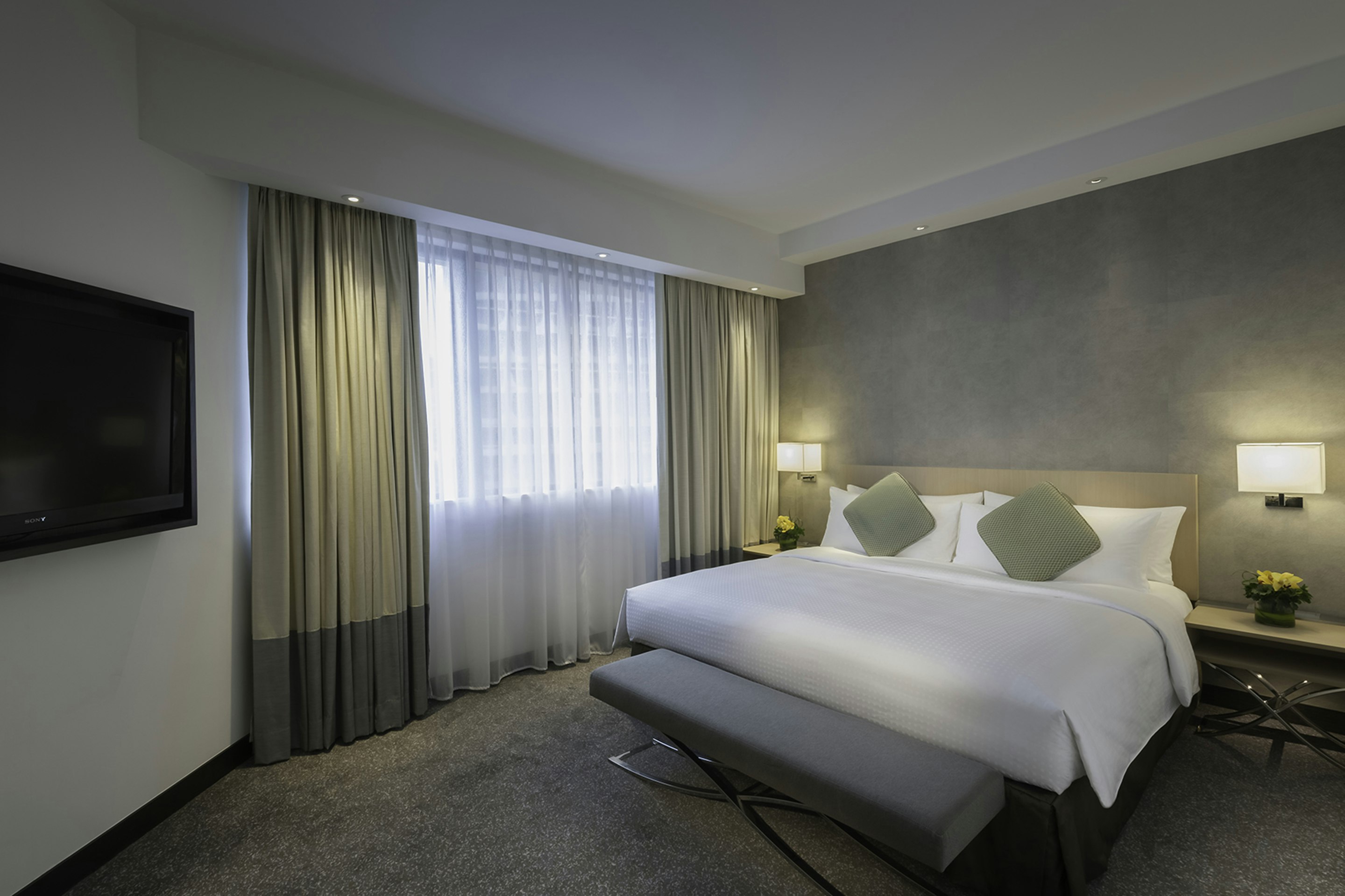 Gateway Hotel 8/50