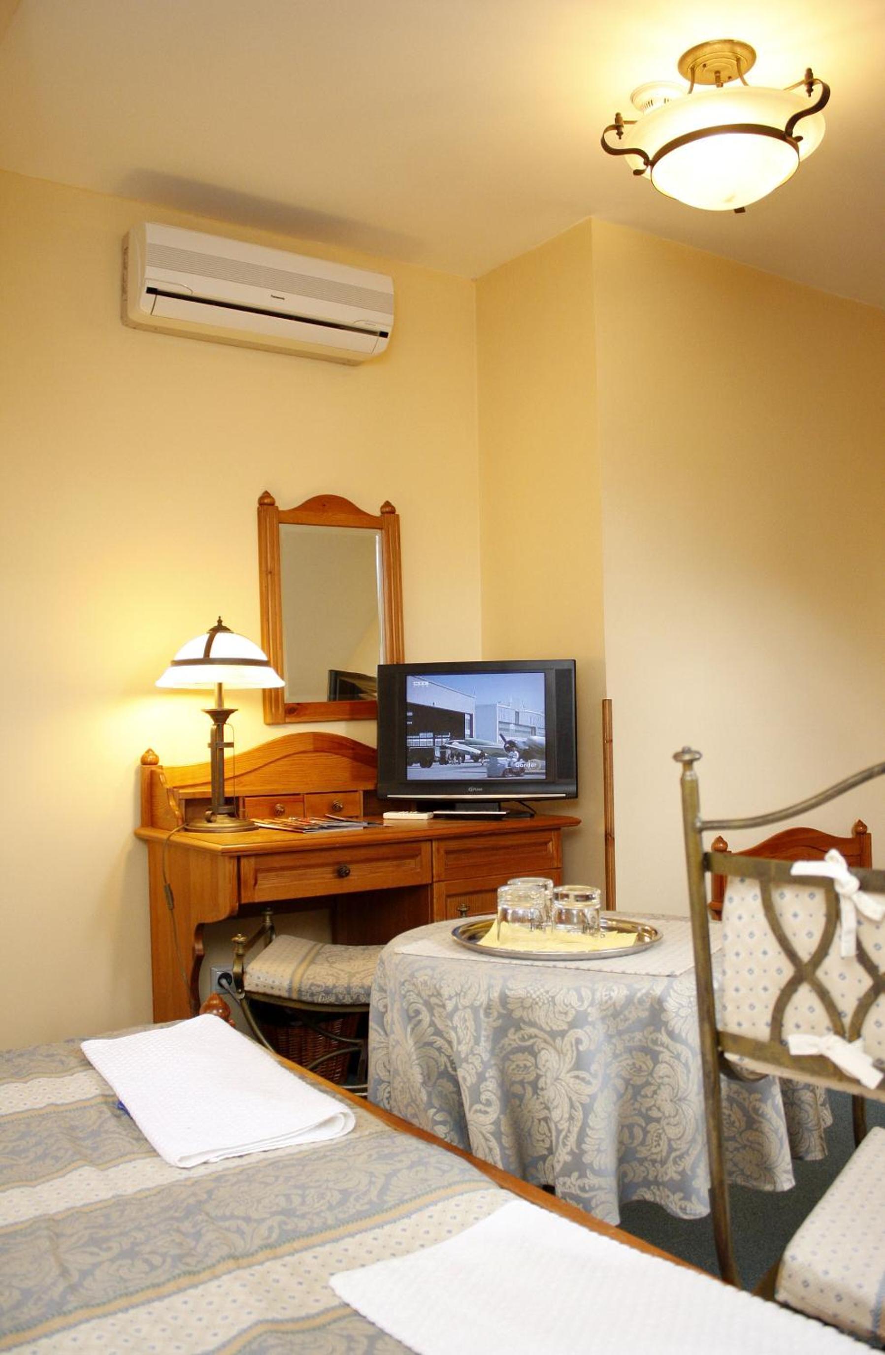 Levay Villa Hotel 42/47