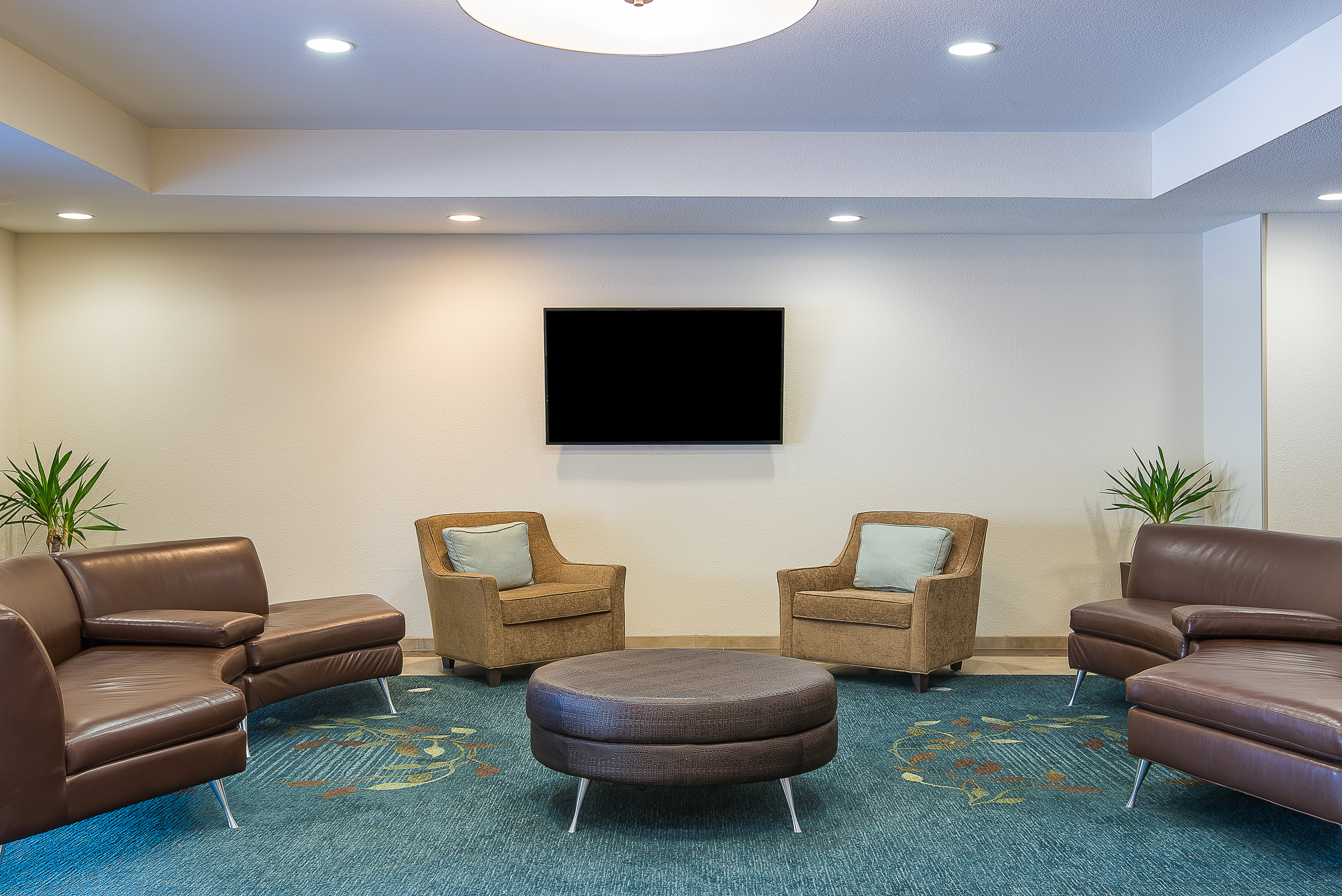 Candlewood Suites Bloomington 11/17