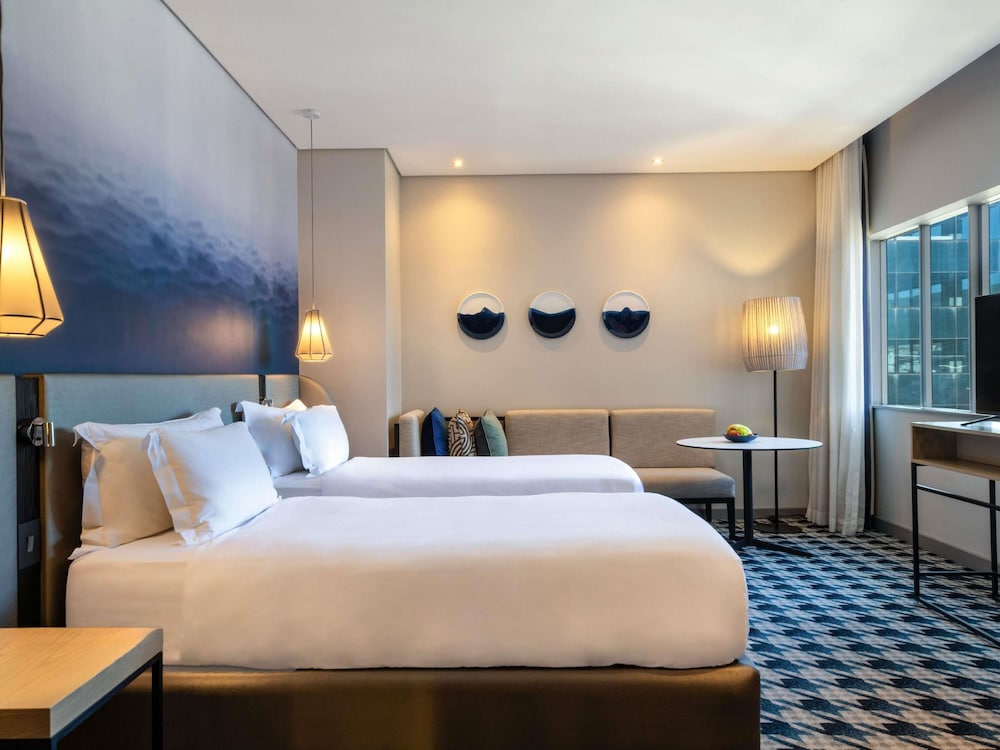 Pullman Cape Town City Centre 10/26