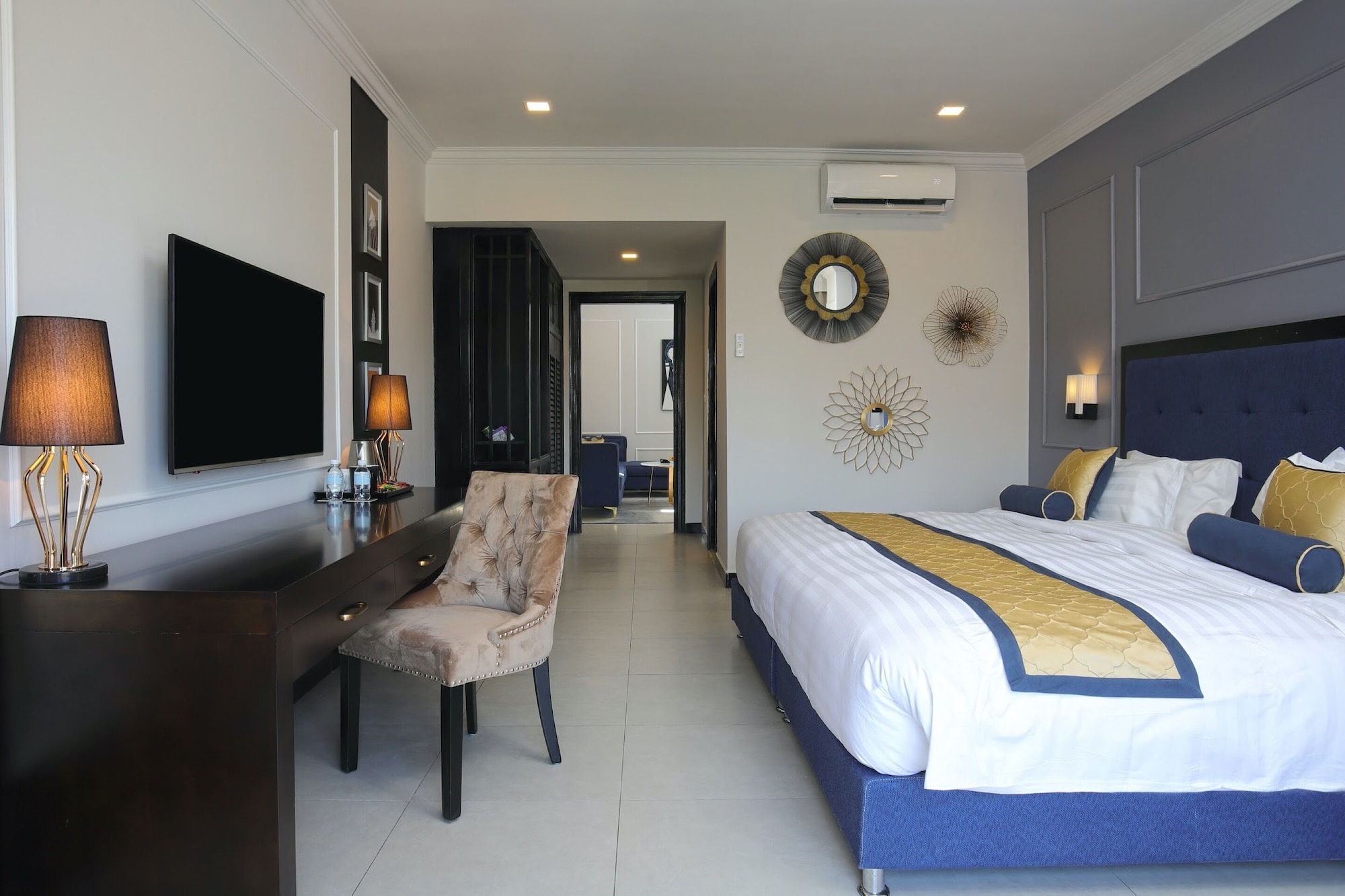 Junior Suite, King Bed, Beach Front