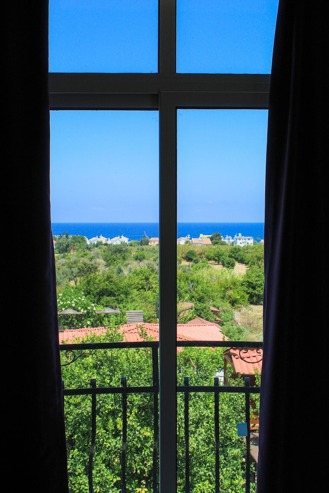 Lapida Garden Hotel 28/48