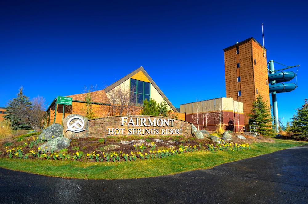 Fairmont Hot Springs Resort 52/54