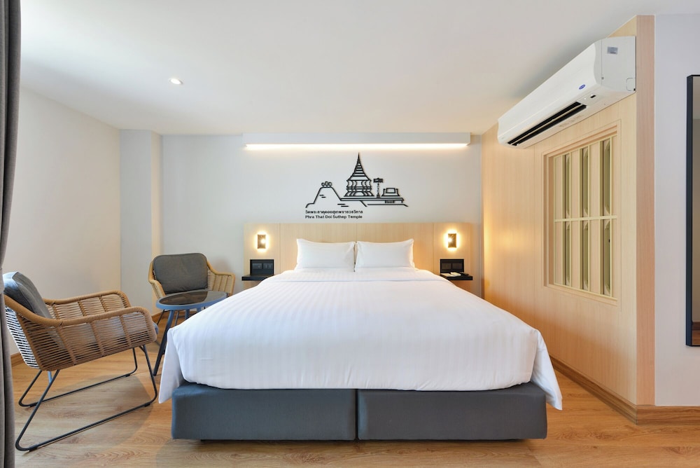 March Hotel & Suite Riverside 25/60