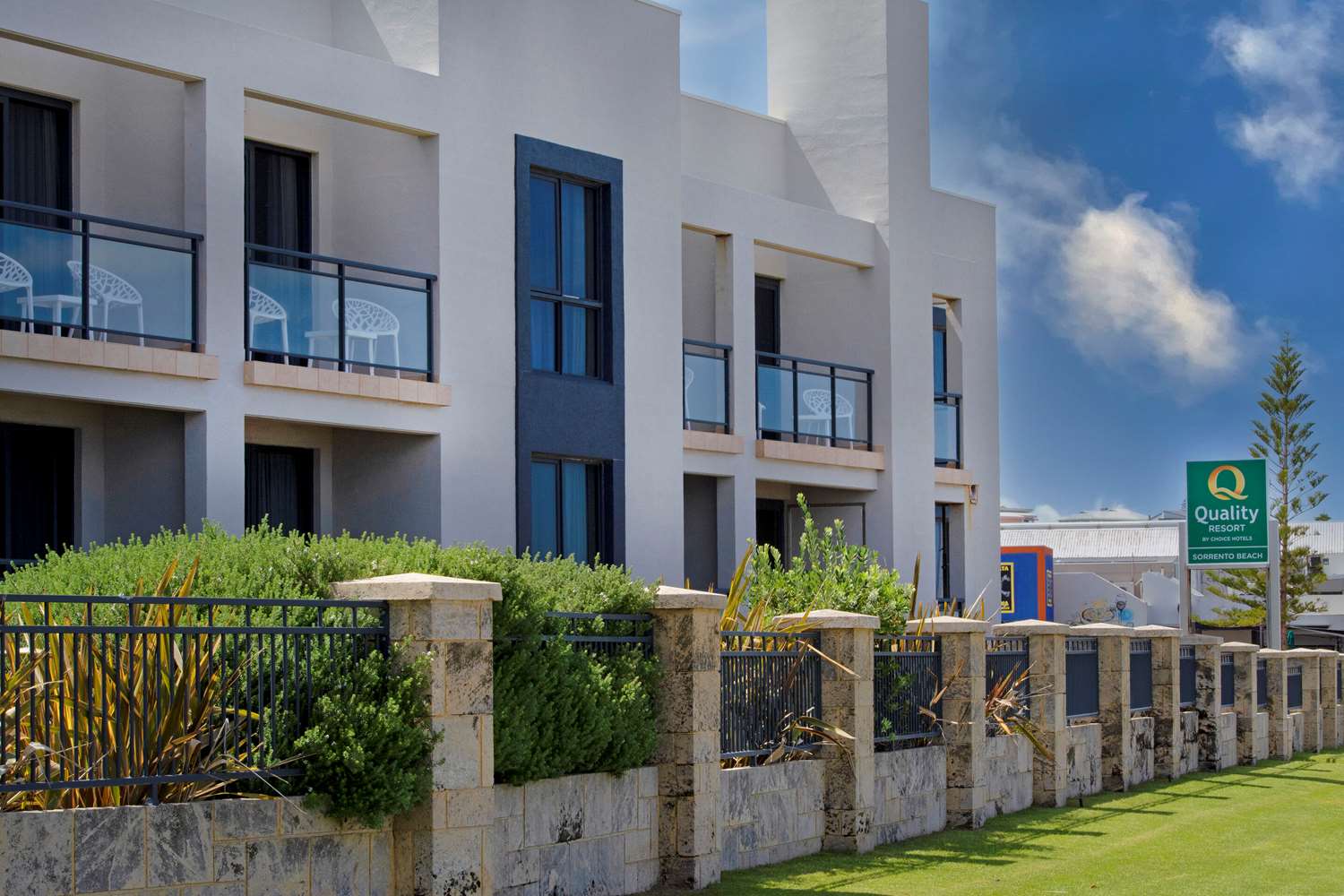 Quality Resort Sorrento Beach 10/59