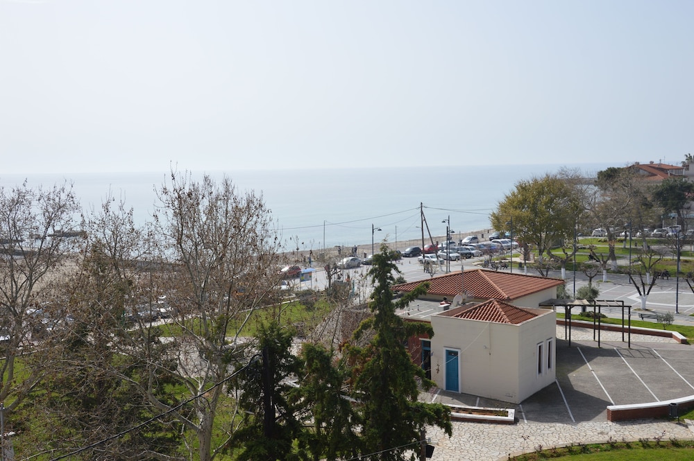 Aqua Mare Sea Side Rooms 43/50