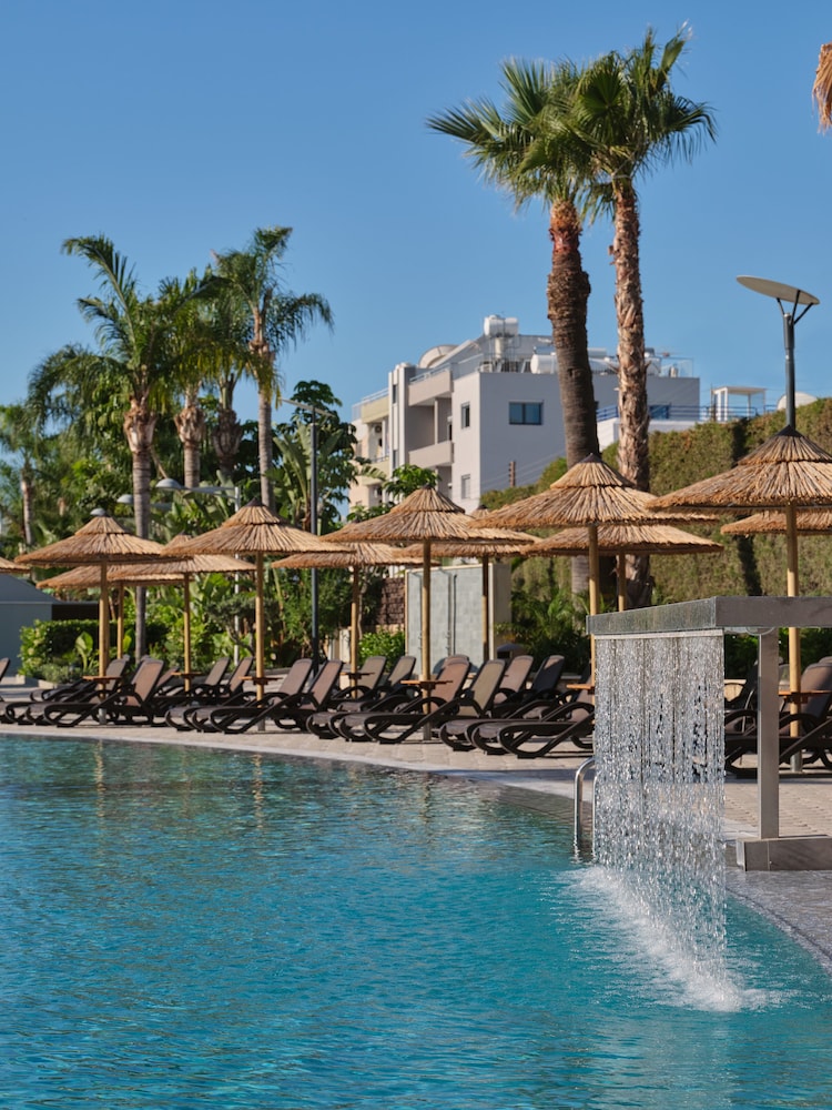 Atlantica Oasis Hotel 44/46