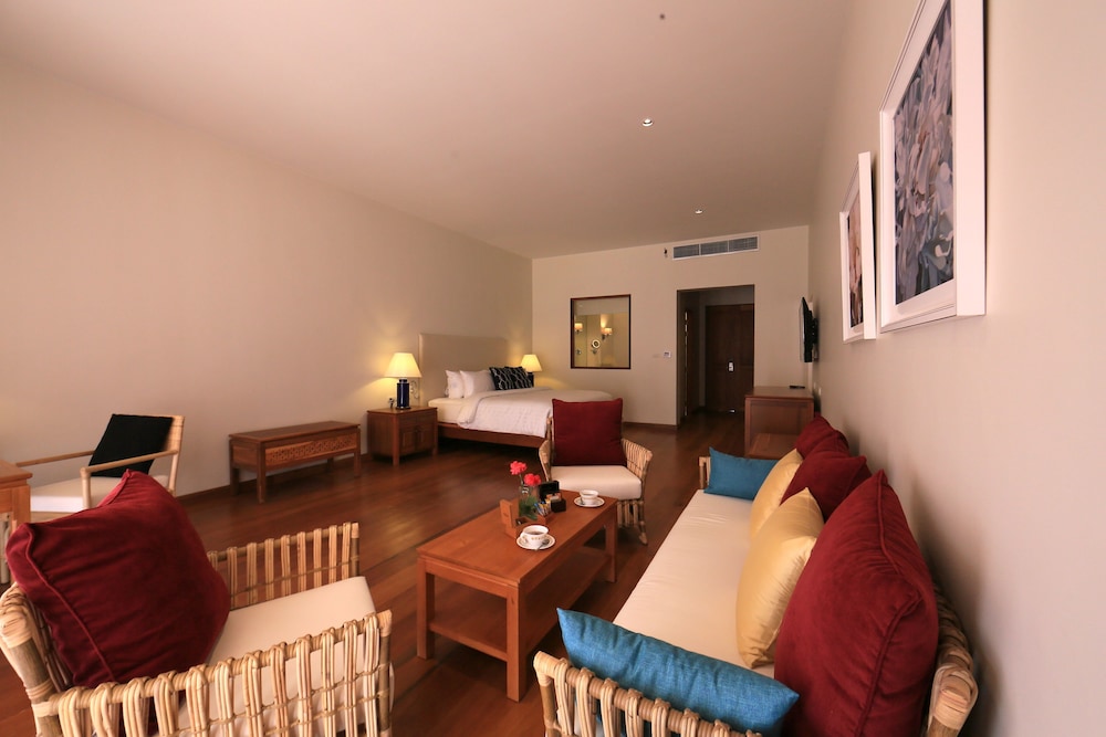 Le Menara Khao Lak 57/77