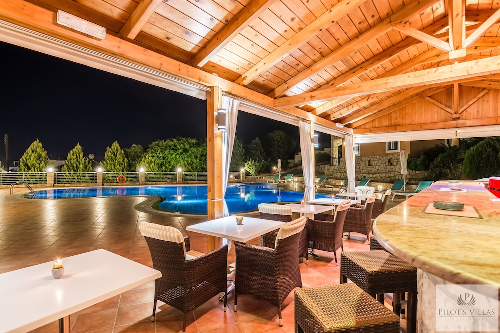 Pilots Villas Luxury Suites 34/48