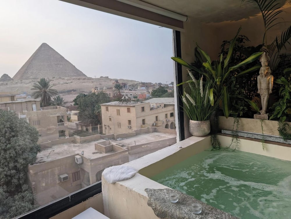 3 Pyramids View Inn 21/47