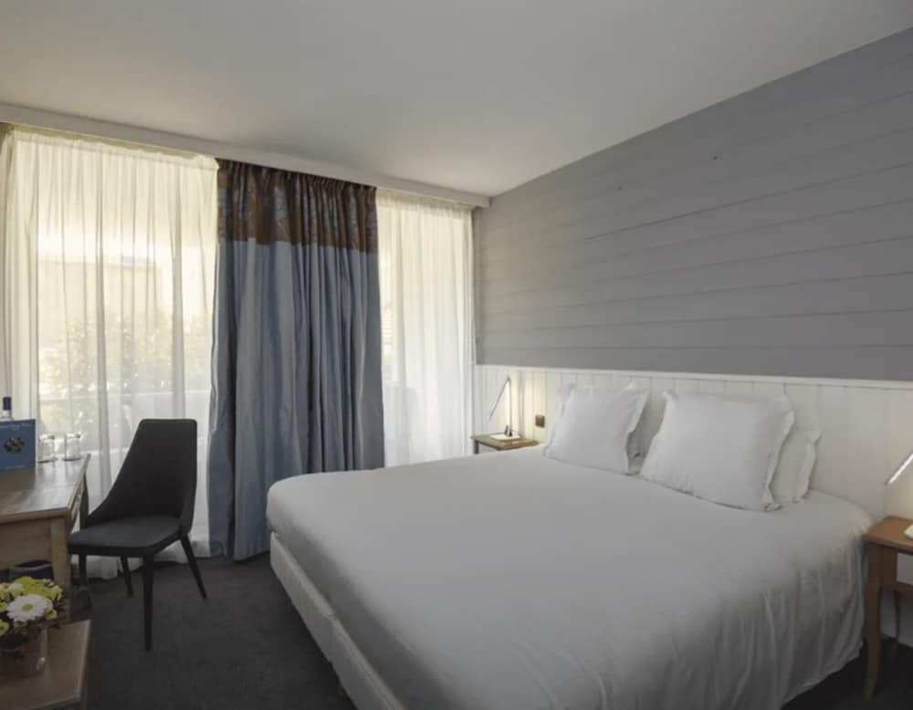 Hotel Point France 15/67
