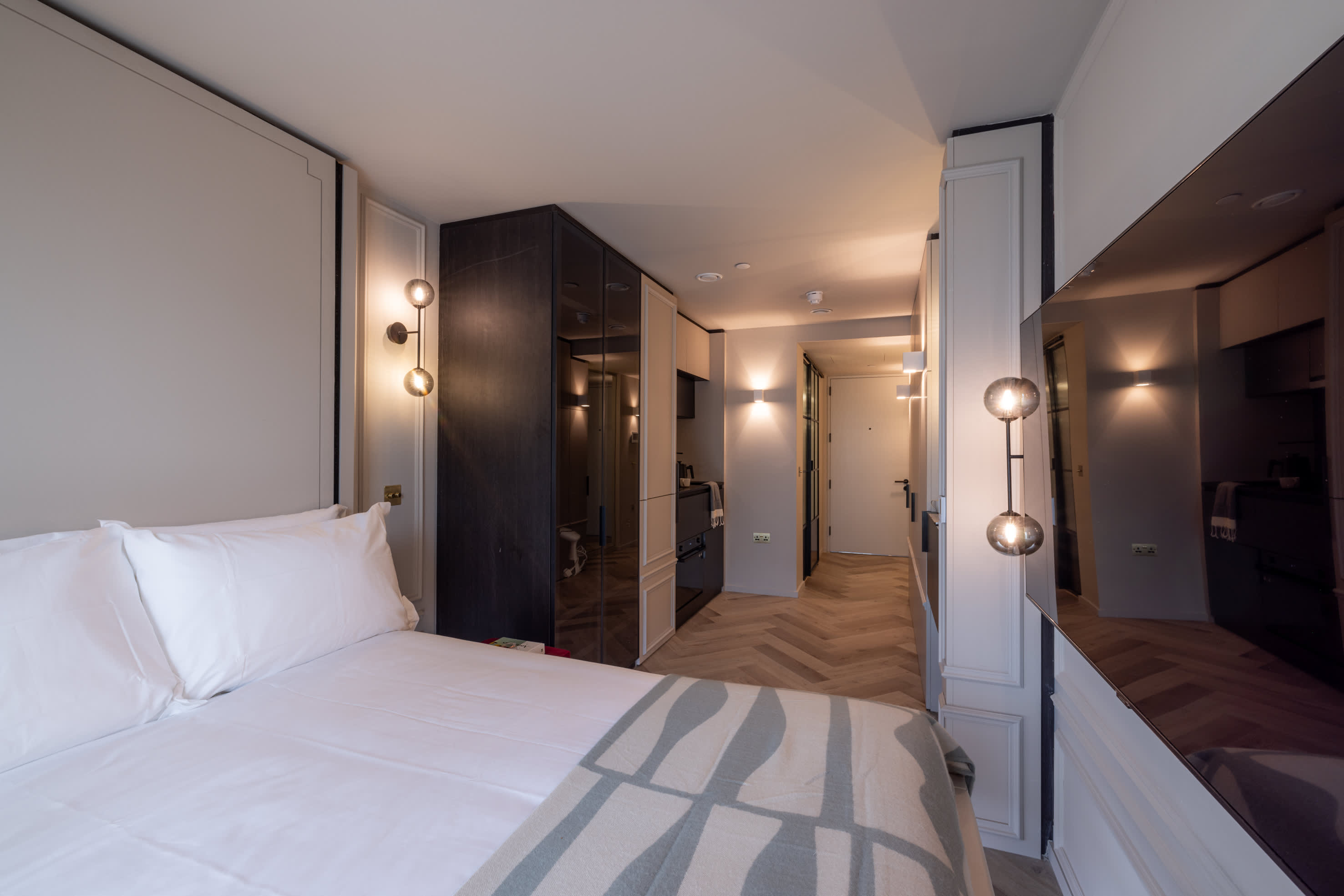The Brondesbury by Nestor 4/25