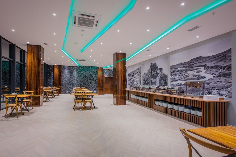 Gori Inn 14/68