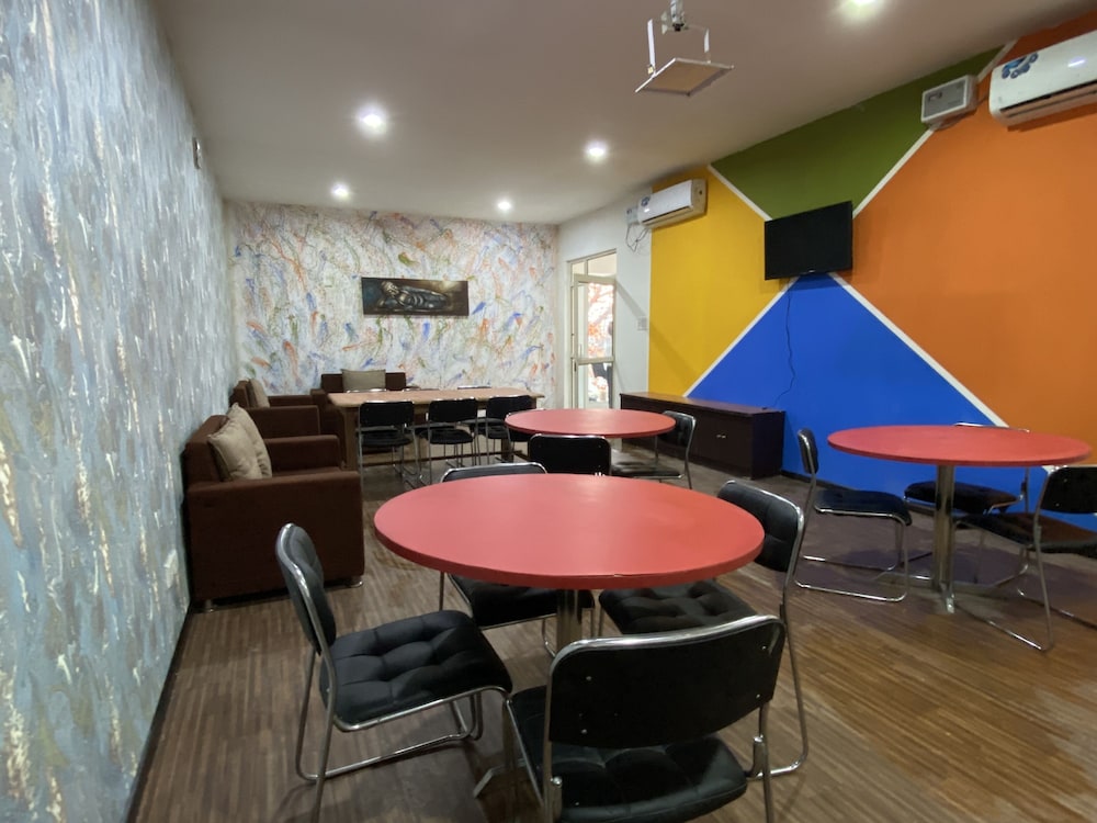 Hotel Staayz Premium 26/30