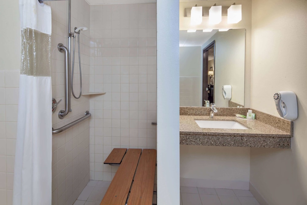 Americinn By Wyndham Northfield 10/42