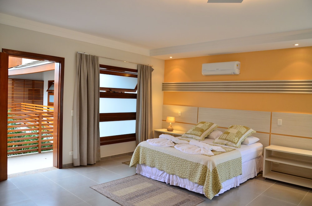 DELUXE, APARTMENT, JETTED TUB