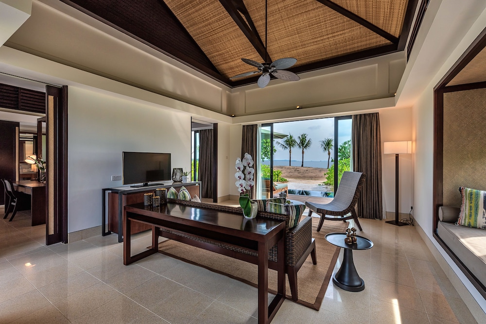 THE RESIDENCE BINTAN 46/73