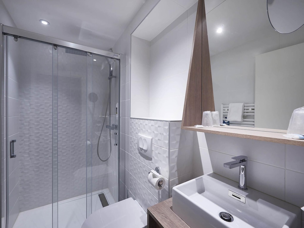 Hotel Mercure Brest Centre Les Voyageurs 70/72