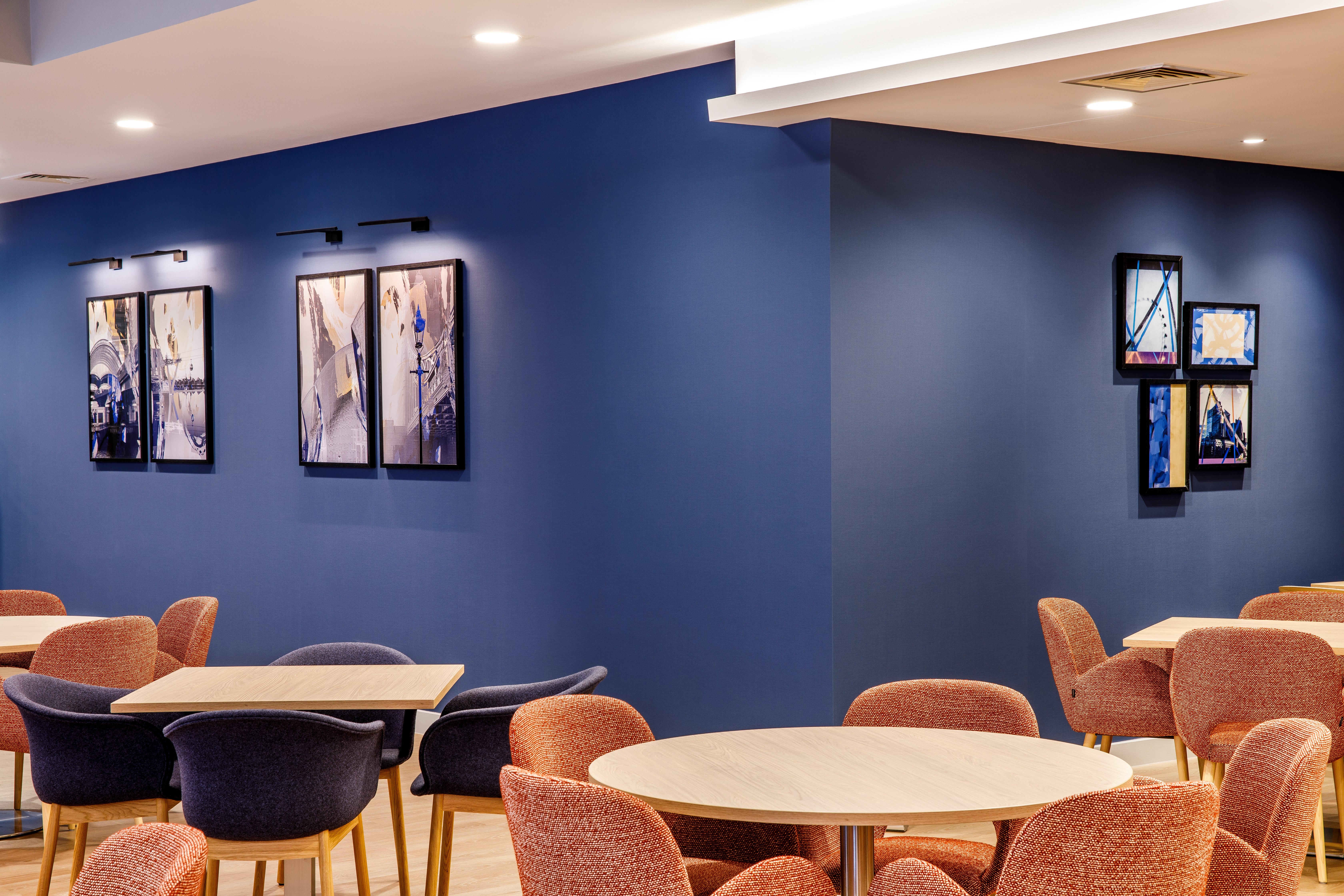 Holiday Inn Express London - Excel 29/64