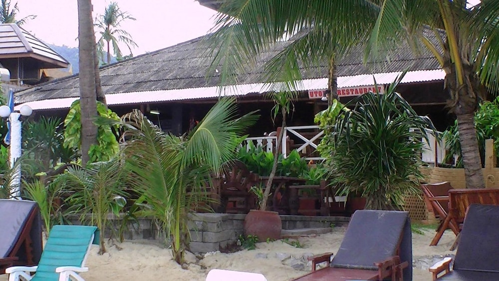 Utopia Resort 46/62