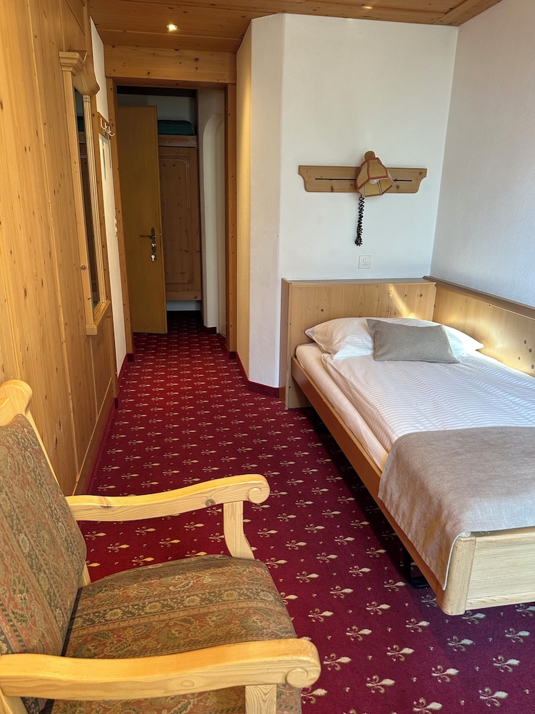 Hotel Sonnenberg 11/50