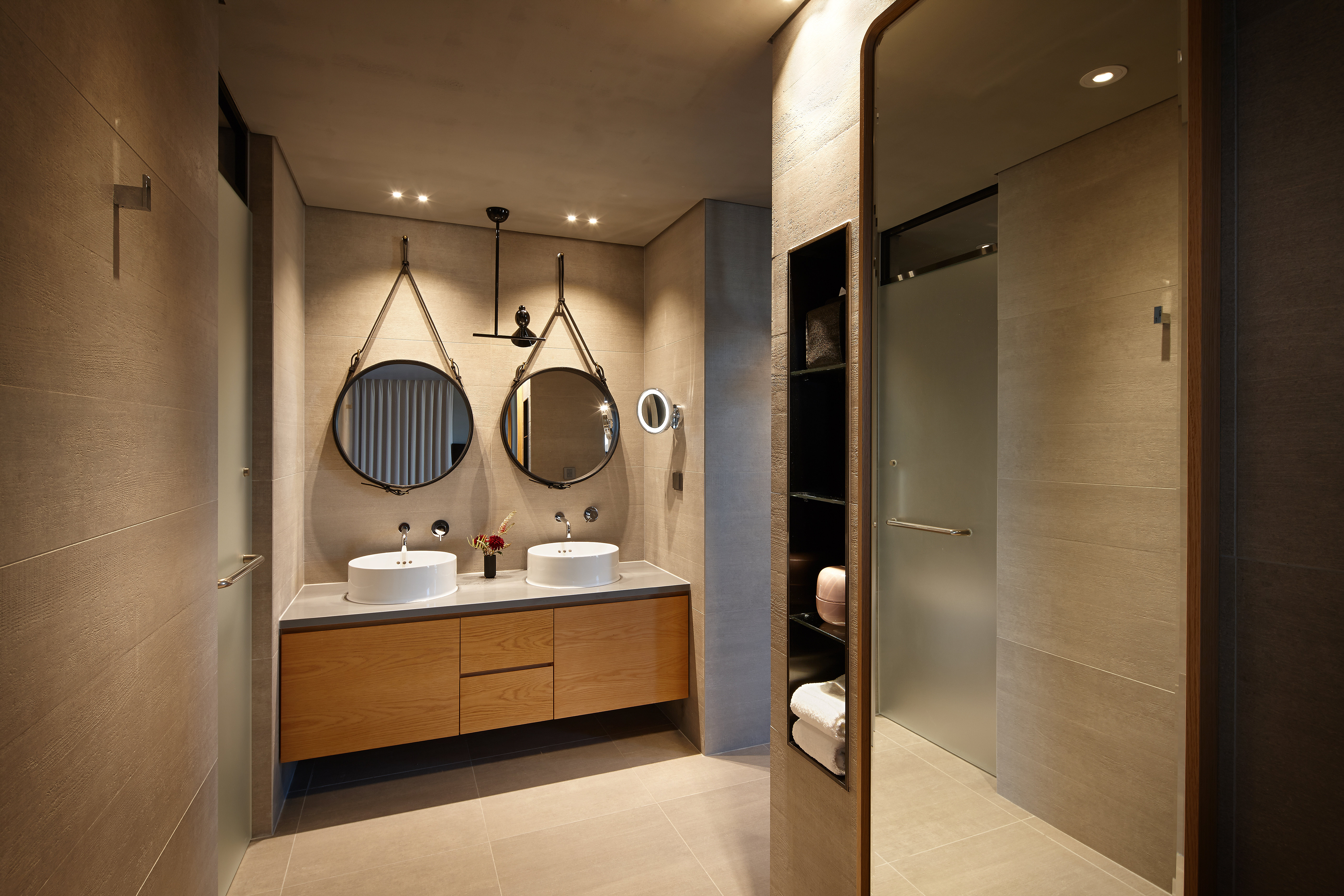 L7 HONGDAE by LOTTE HOTELS 50/50