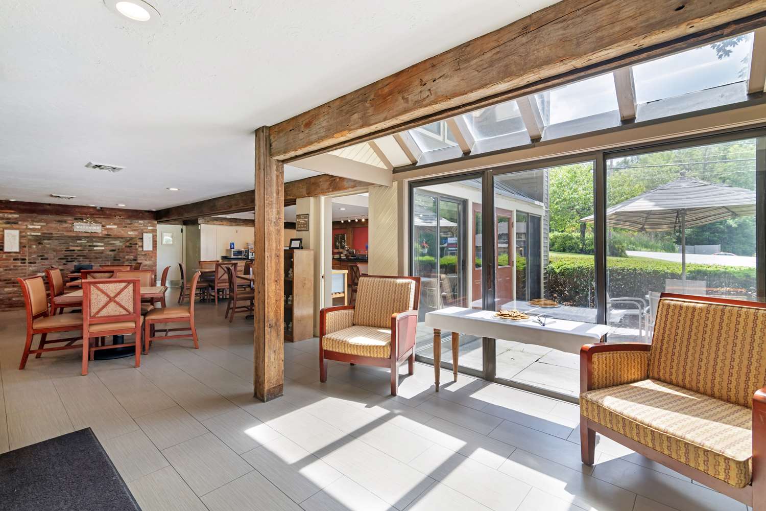 Best Western Inn & Suites Rutland-Killington 30/48