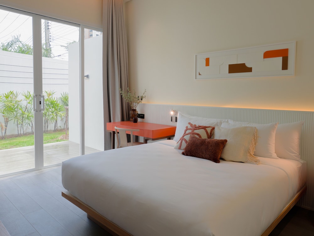 Roof Top, Pool, Luxury, Villa, King and Queen and Twin Beds