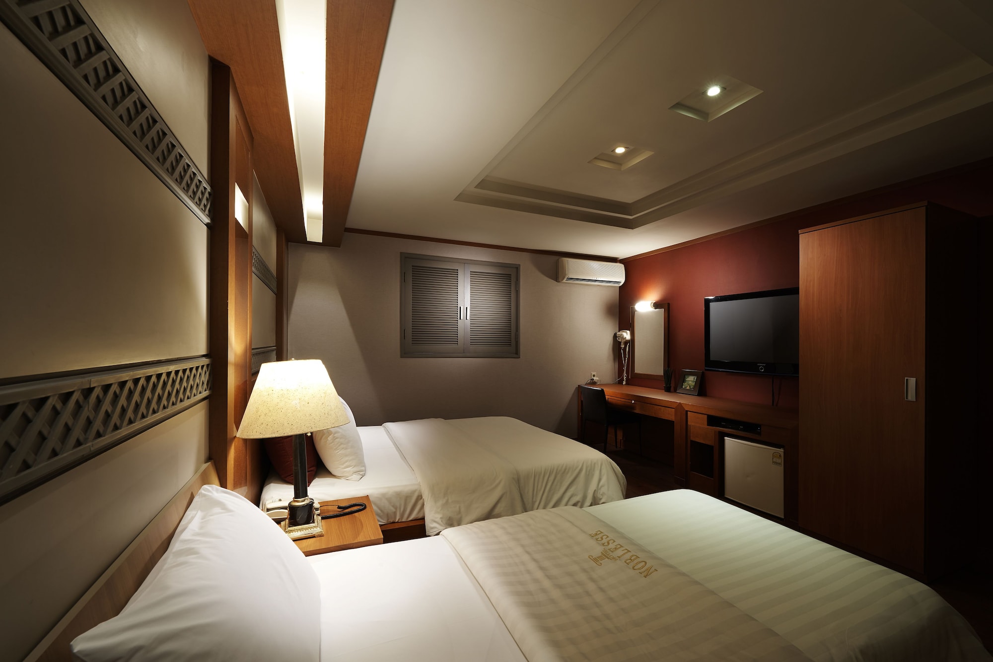 PLUS, TWIN BEDS