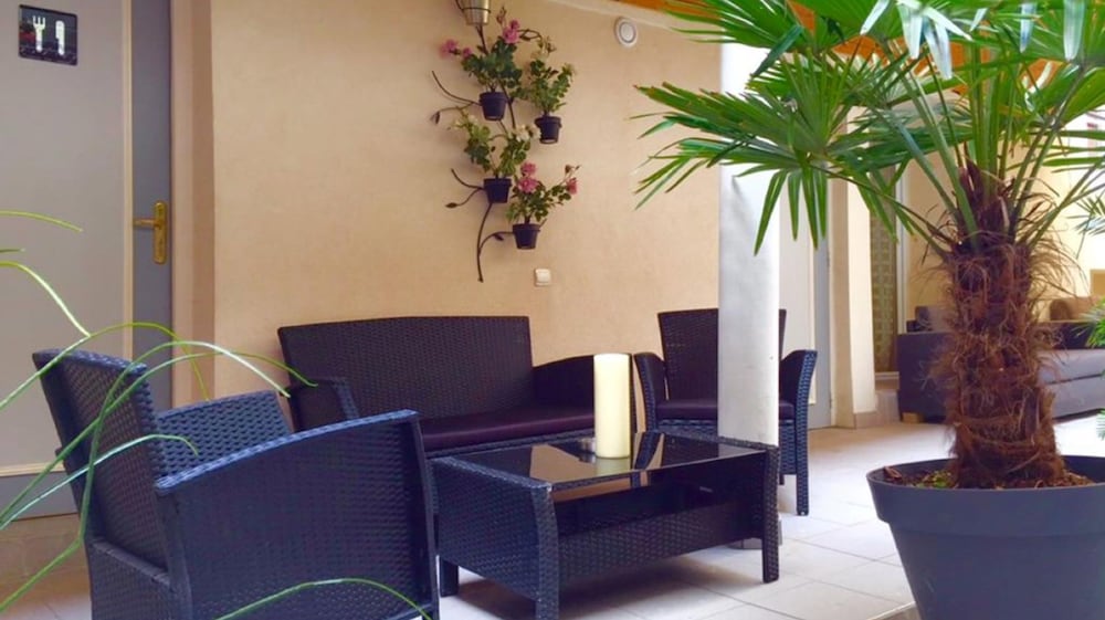 Hotel Clairefontaine 46/53