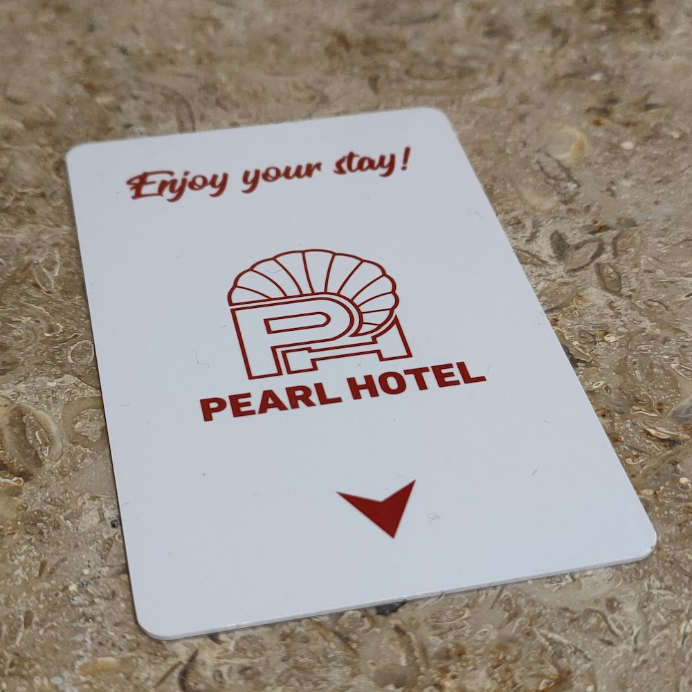 Pearl Hotel 24/39