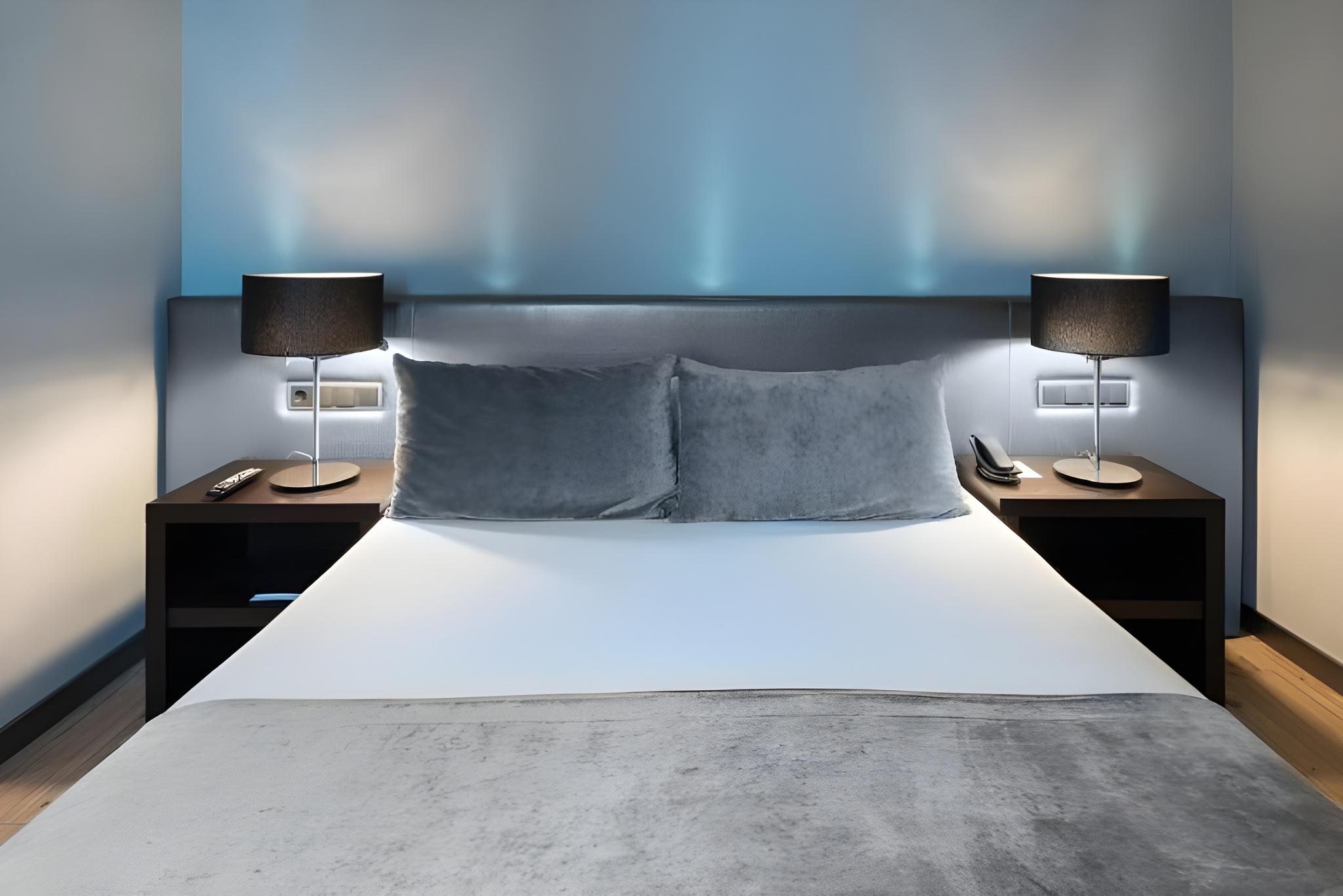 ROOM, DOUBLE OR TWIN BED, TERRACE
