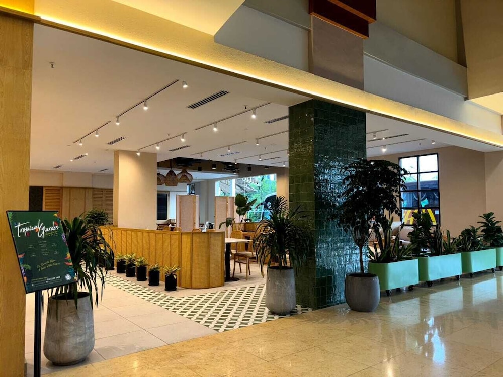 Crystal Crown Kuala Lumpur 9/59