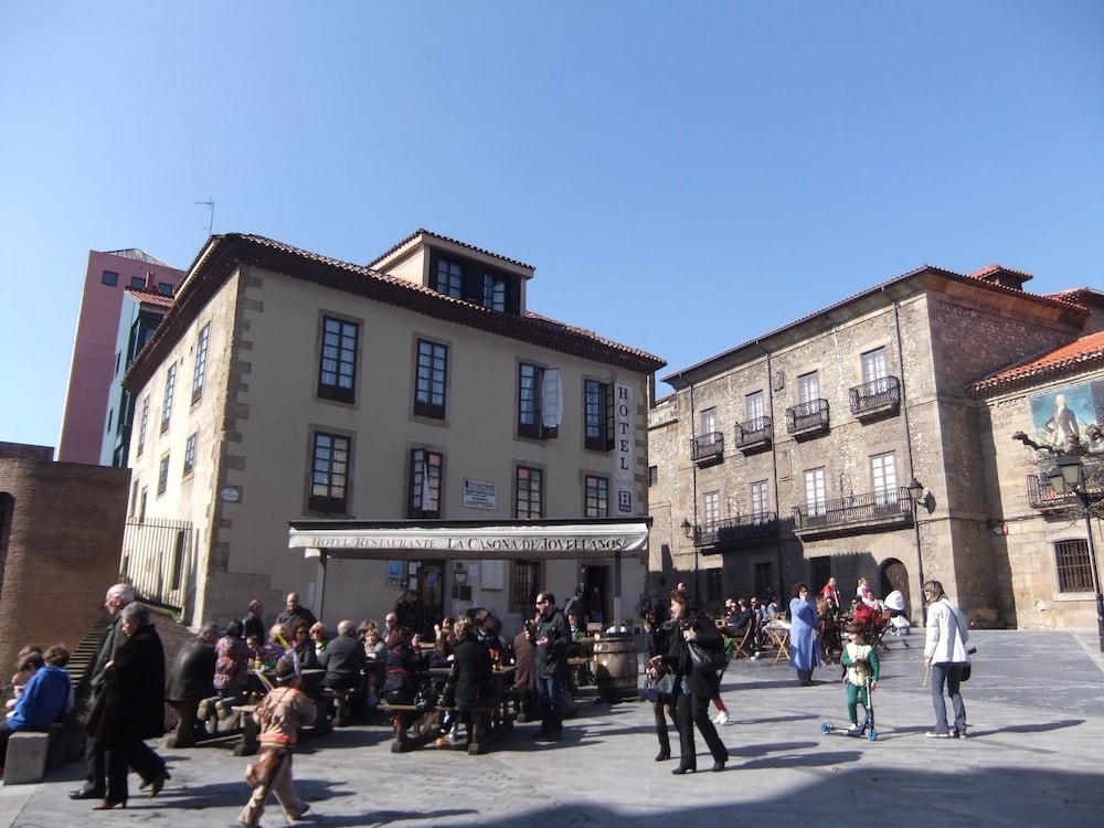 La Casona de Jovellanos 1/59