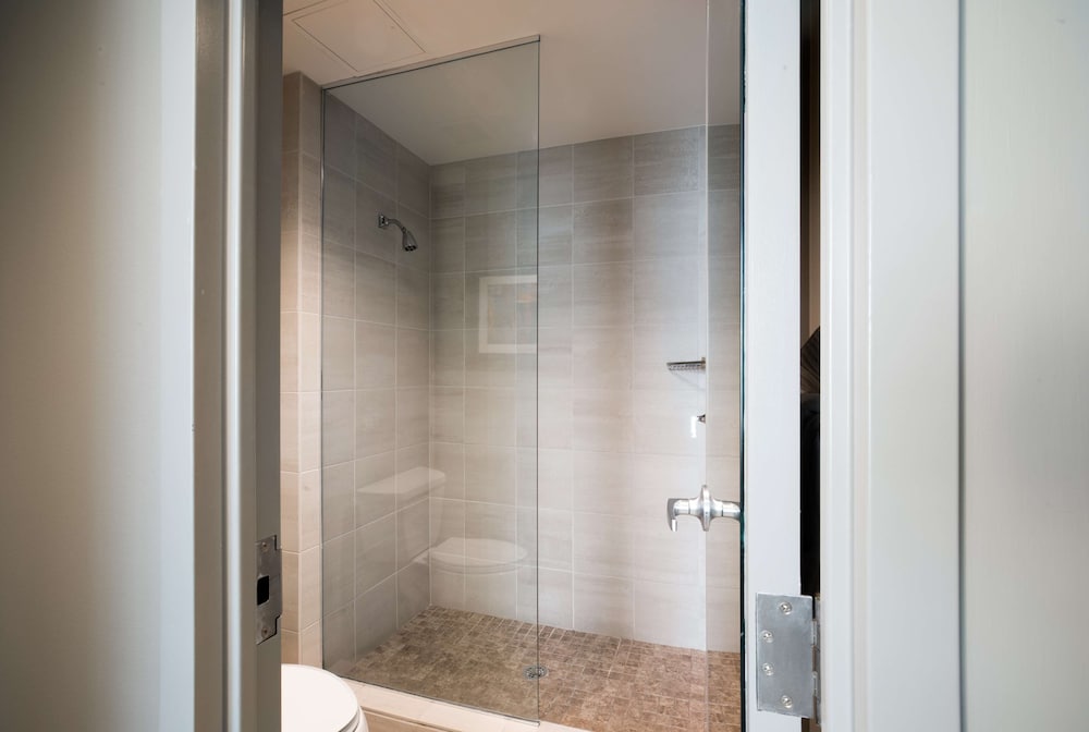 Colcord Hotel Oklahoma City, Curio Collection by Hilton 19/62