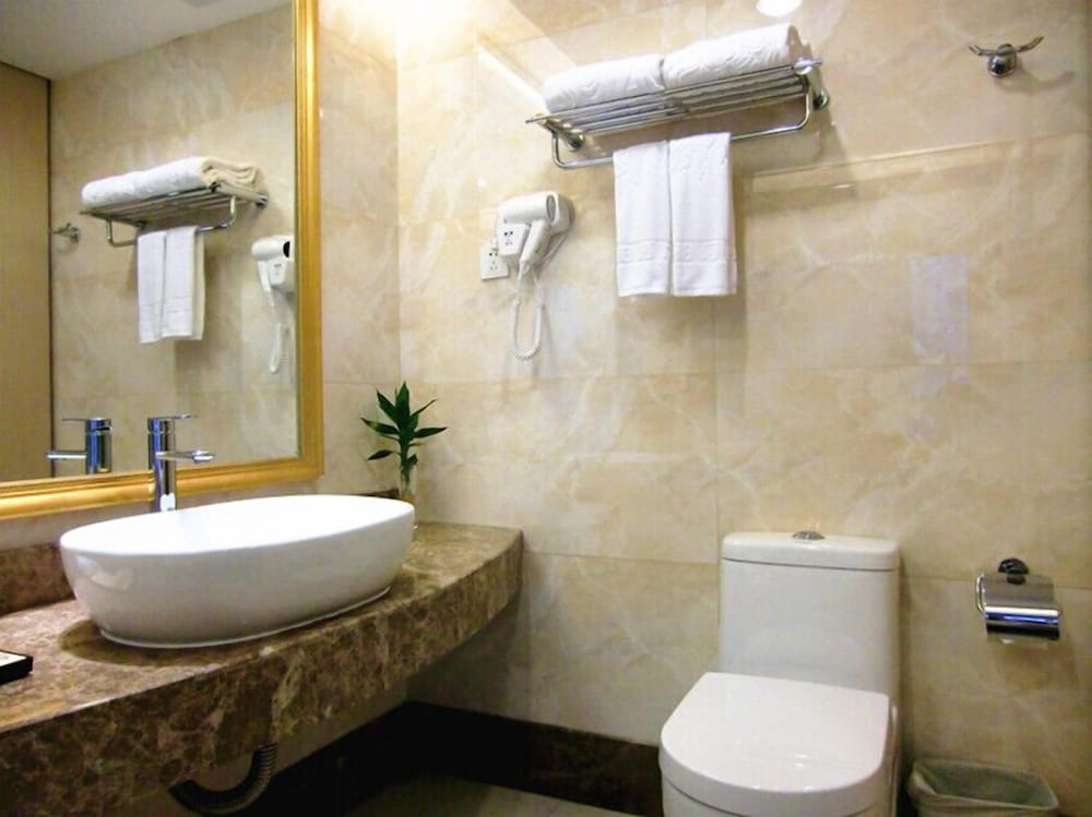 Libo Business Hotel 15/17