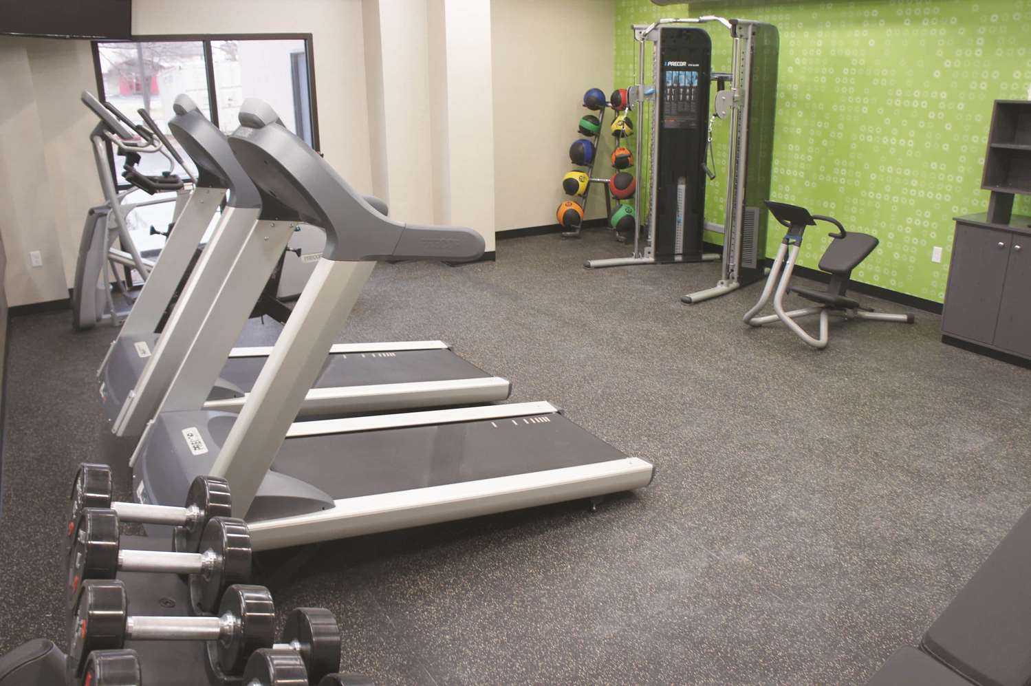 La Quinta Inn & Suites by Wyndham Wichita Airport 36/56