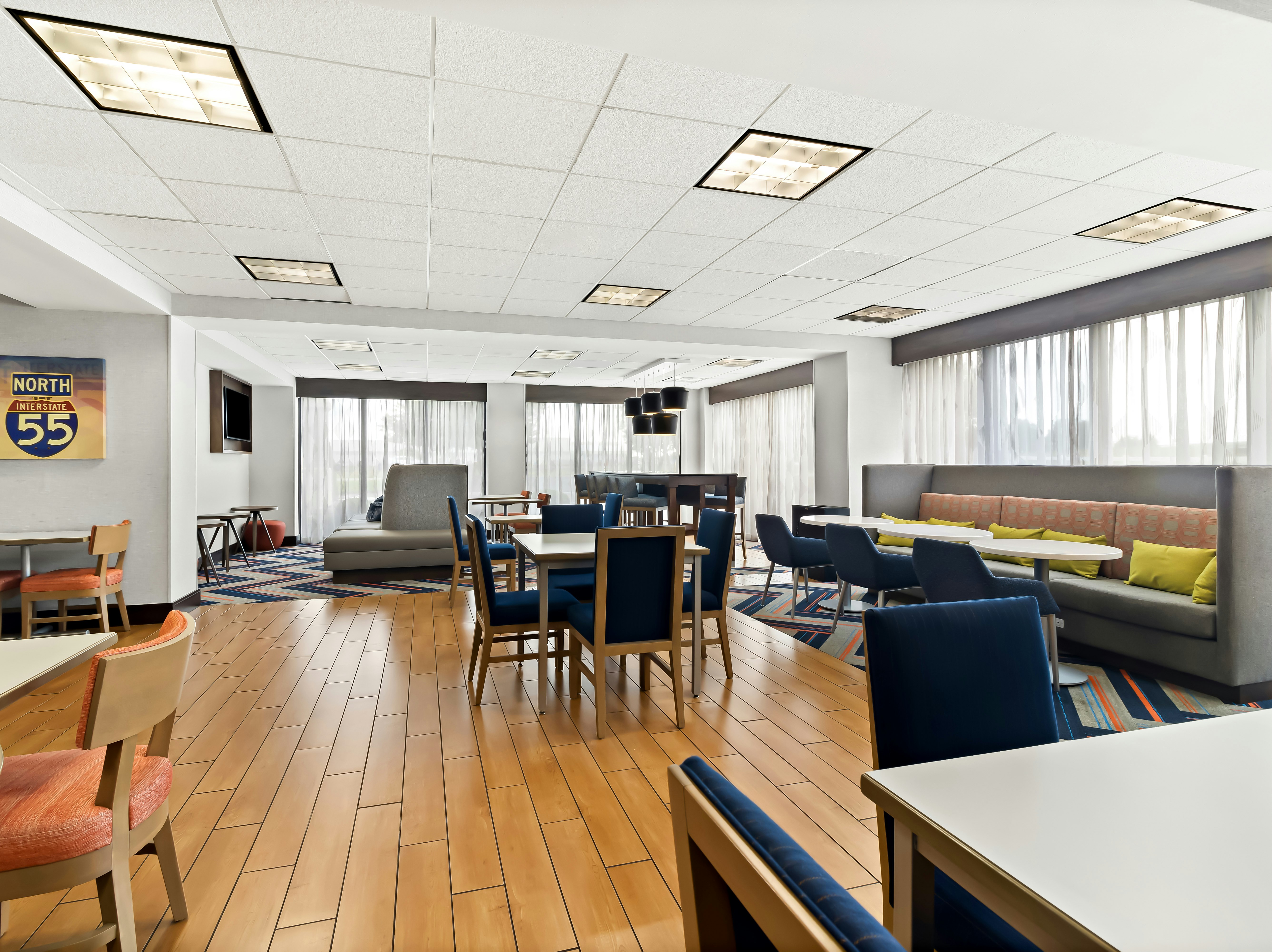 Hampton Inn Blytheville Ar 32/44