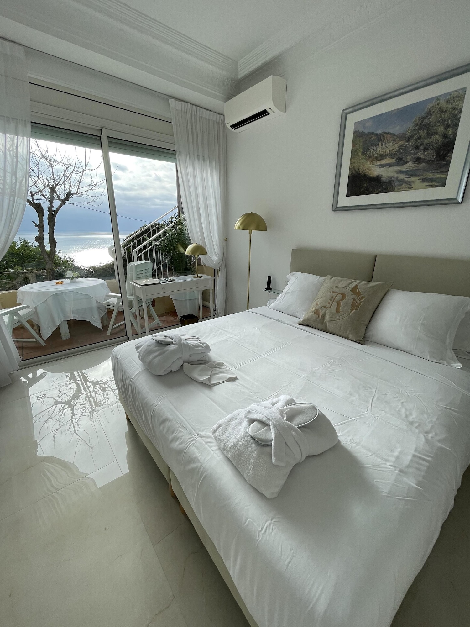 Horizon, King Bed, Sea View, Terrace، Hotel Le Roquebrune 2/4