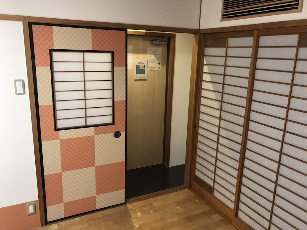 Hondori Inn 33/60