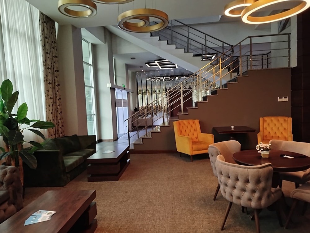 Green Tower Hotel 32/50