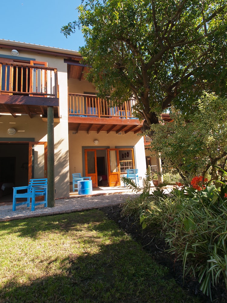 At The Woods Guest House 2/46