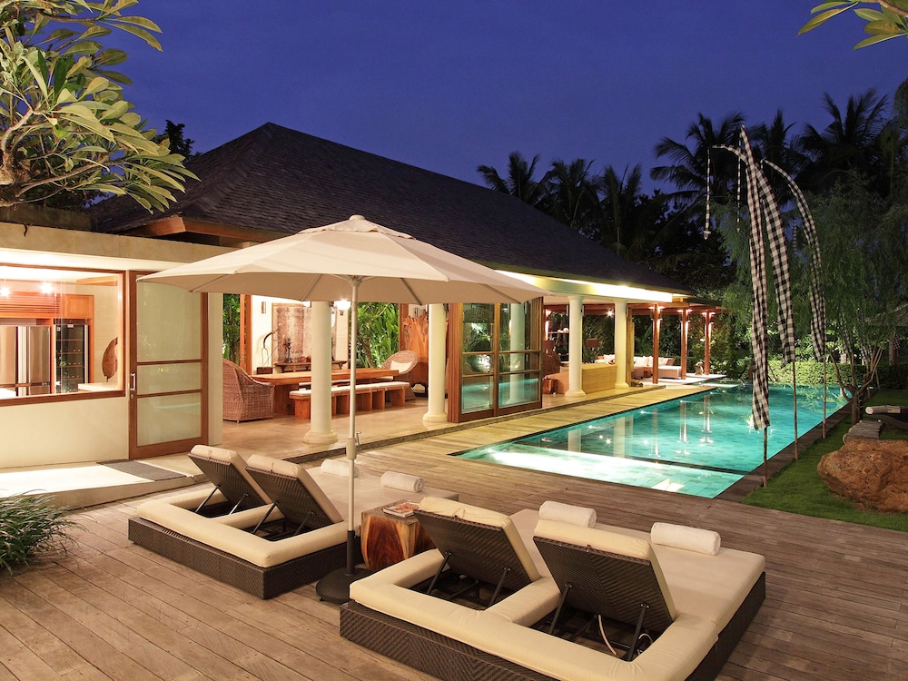 Dea Villas 4/50