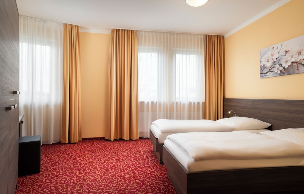 ates Hotel Lampertheim 8/21